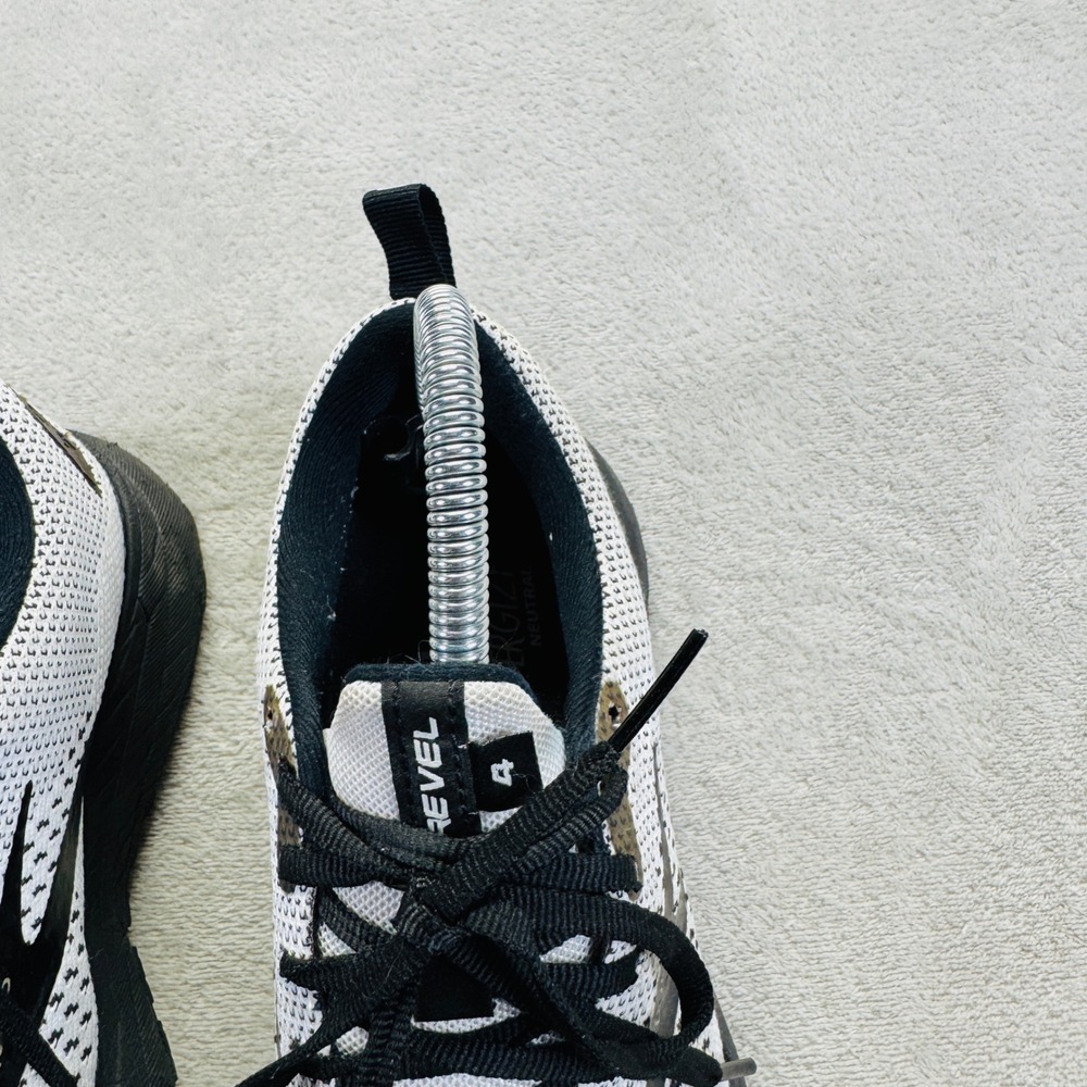 Brooks Women's White and Black Athletic Running Shoes - Picture 5 of 9
